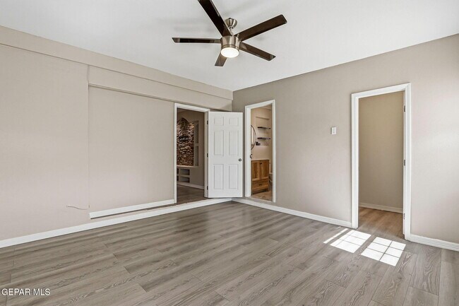 Building Photo - 4312 Wallington Dr