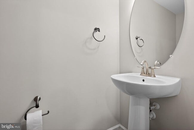 Building Photo - 14937 River Walk Way