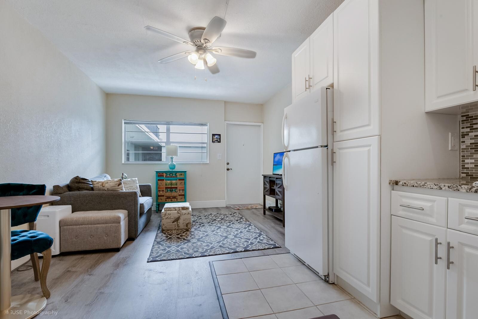 Building Photo - 2539 S Bayshore Dr