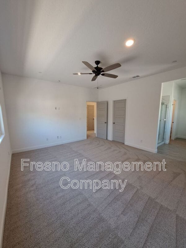 Building Photo - 911 Blue Oak Lane W