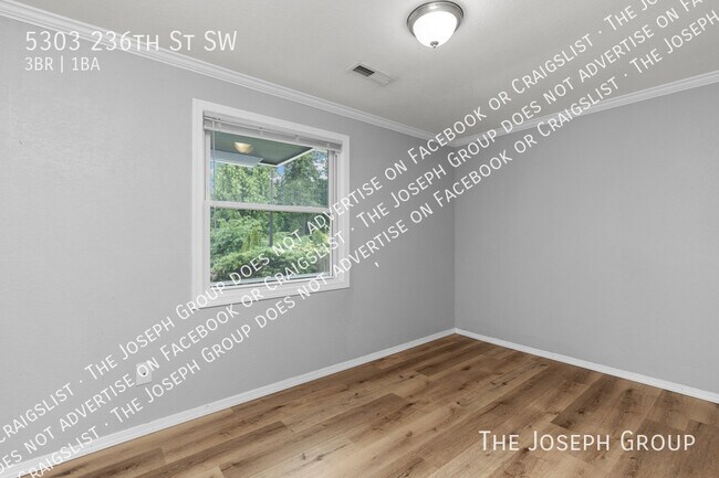 Building Photo - 5303 236th St SW
