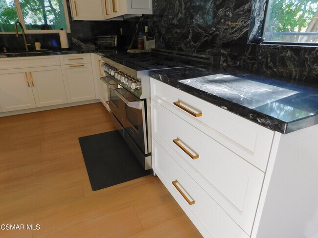 Building Photo - 30024 Quail Run Dr