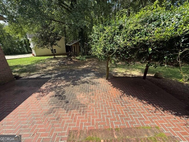 Building Photo - 307 Centennial Rd