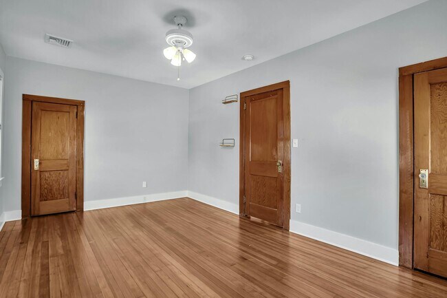 Building Photo - 31 Riggs Pl