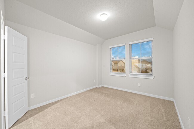 Building Photo - 19723 Vino Vale Dr