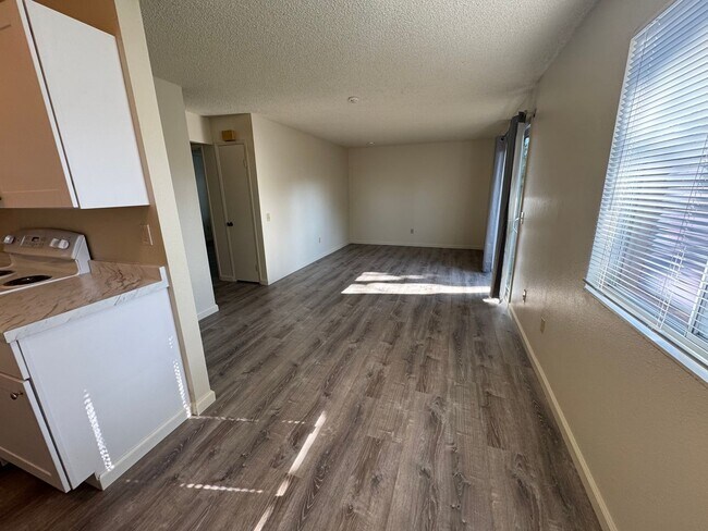 Building Photo - z6850Countryclubdr