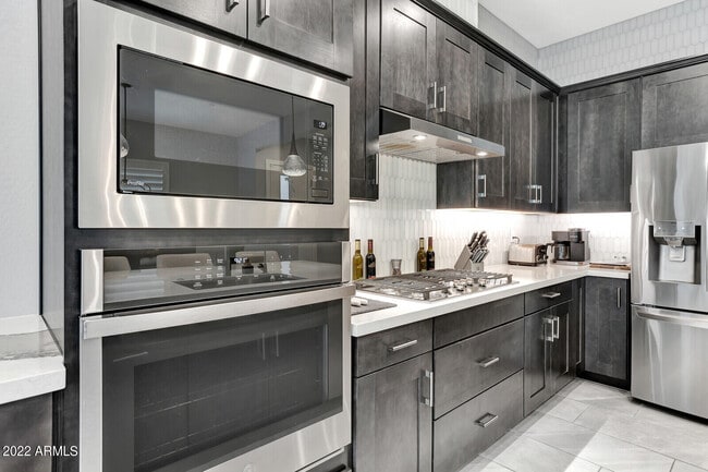 Building Photo - 7444 E Paraiso Dr