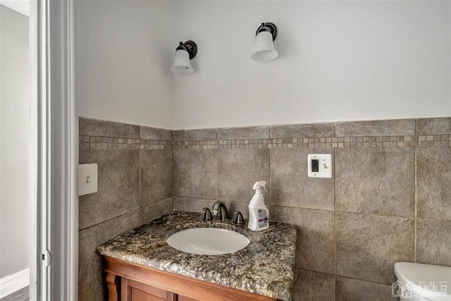 Building Photo - 8 Dolan Ave