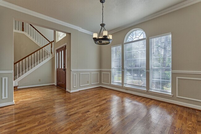 Building Photo - 15 W Stony End Pl