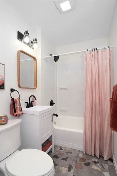 Building Photo - 1124 Bellaire Ave