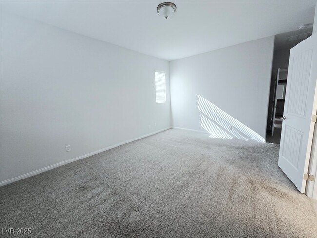 Building Photo - 5846 Steinbeck Vly St