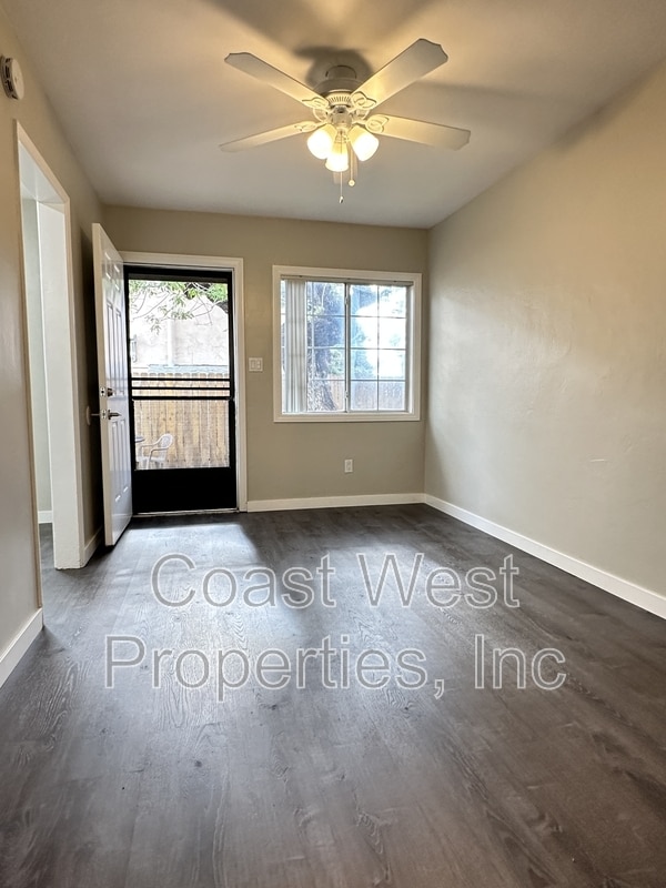 Building Photo - 4431 College Ave