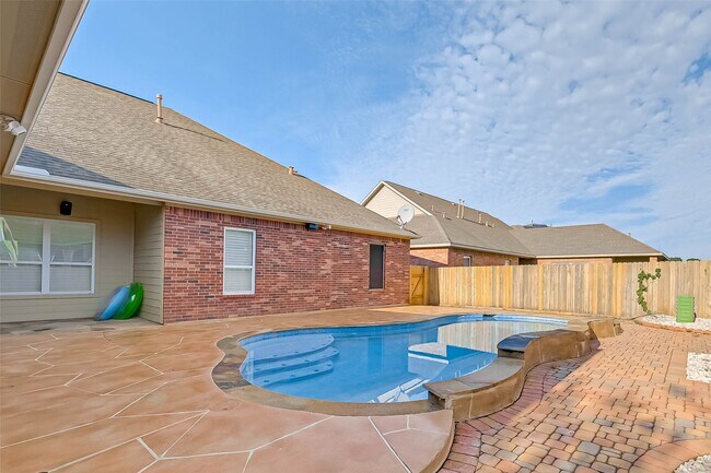 Building Photo - 24922 Florina Ranch Dr