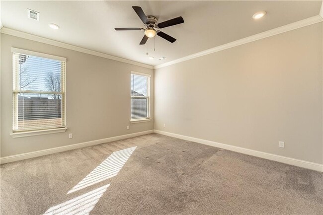 Building Photo - 511 Piper Ln