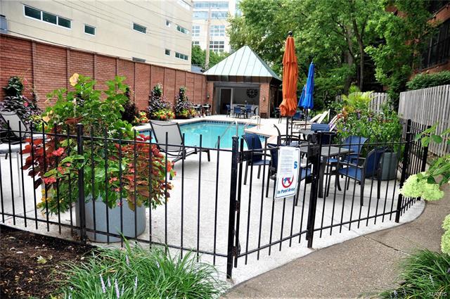 Building Photo - 4540 Laclede Ave