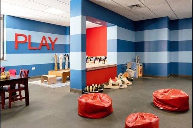 Building Photo - 58 W 91st St