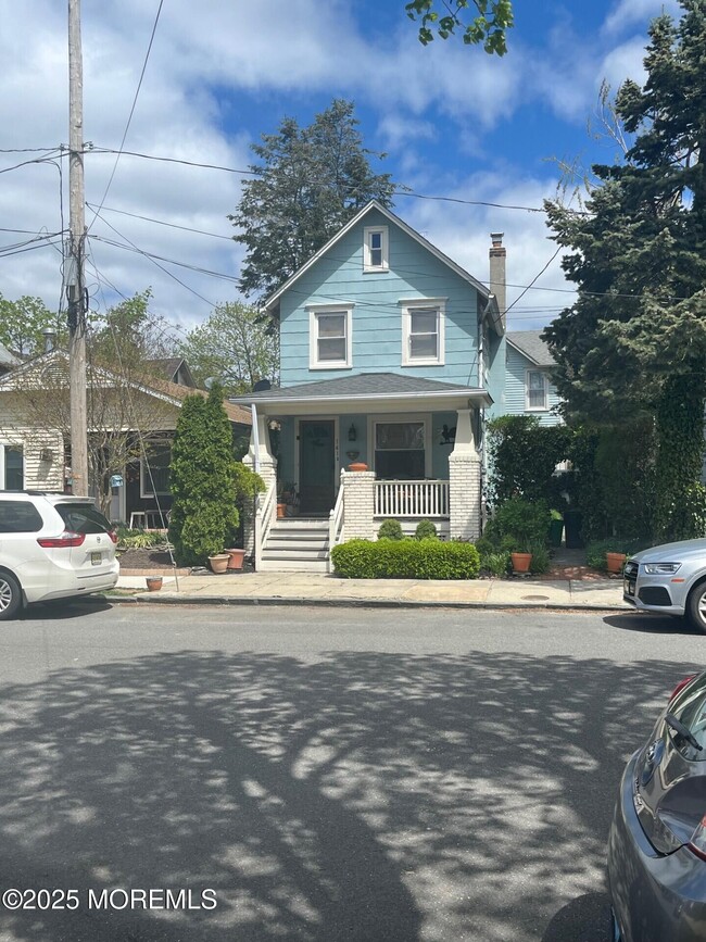 Building Photo - 141 Embury Ave