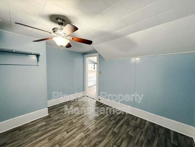 Building Photo - 3410 Hill St