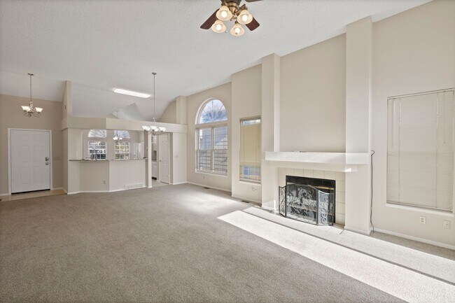Building Photo - BRIGHT & UPDATED RANCH-STYLE HOME in D-20