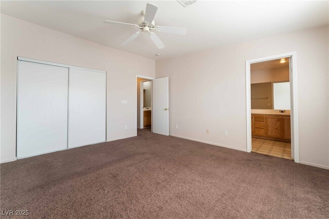 Building Photo - 3684 Hidden Beach Ct