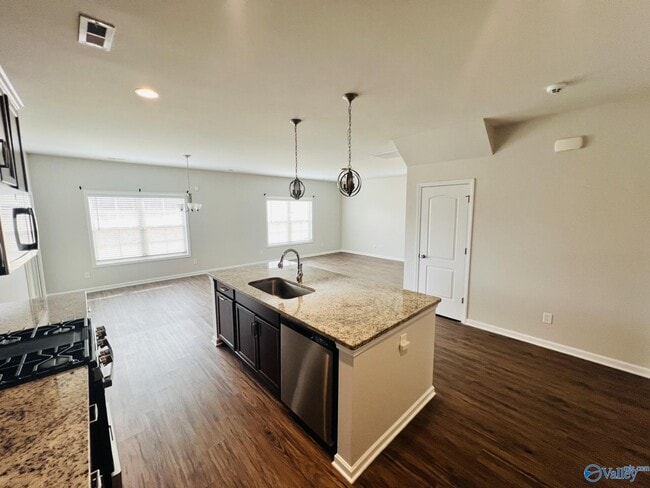 Building Photo - 292 Holt St