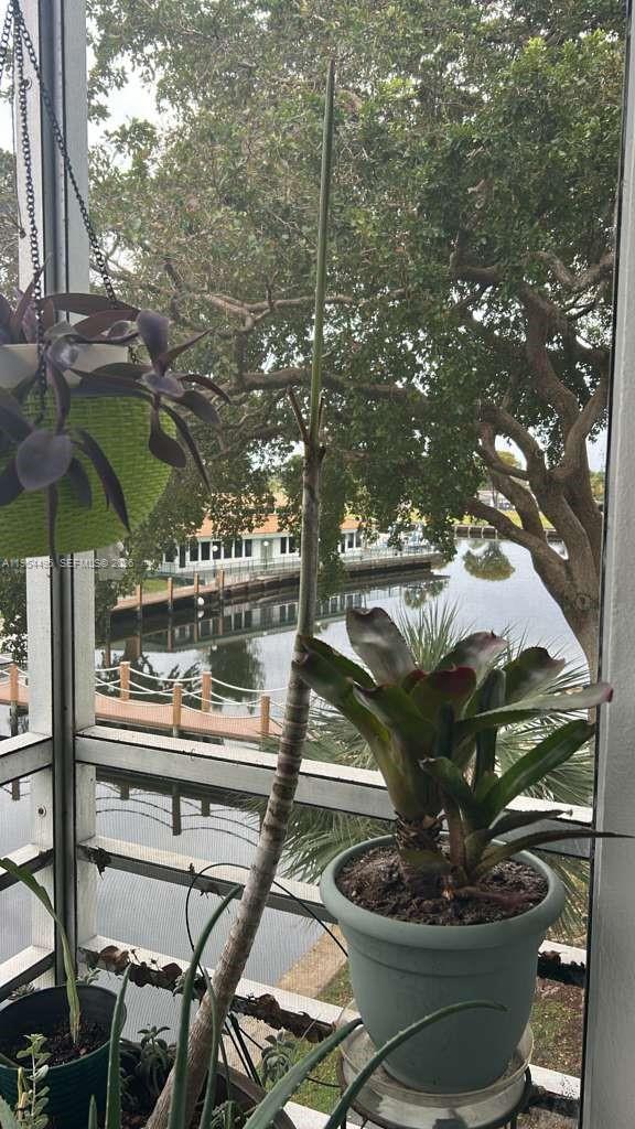 Building Photo - 2761 Taft St