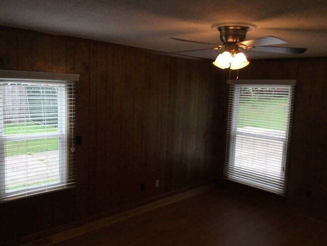 Building Photo - 3 Bedroom Home For Rent in St. Bethlehem A...