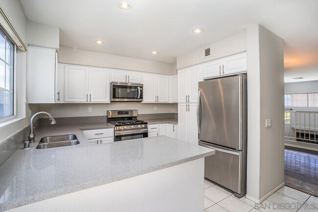 Building Photo - 12543 El Camino Real