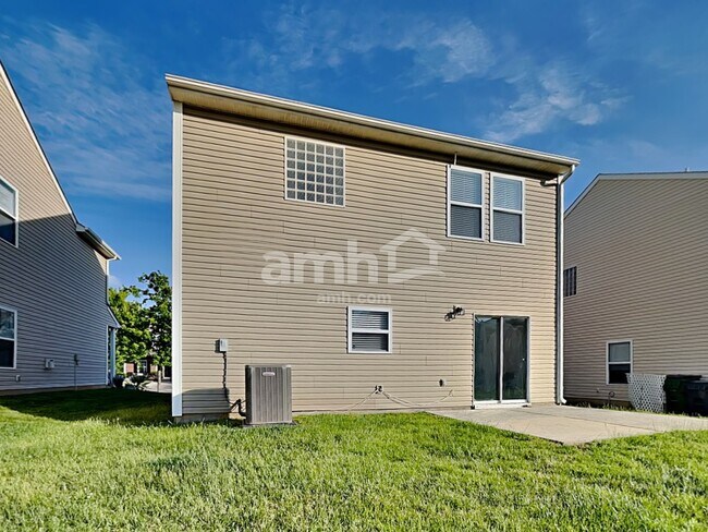Building Photo - 9023 Newfield St