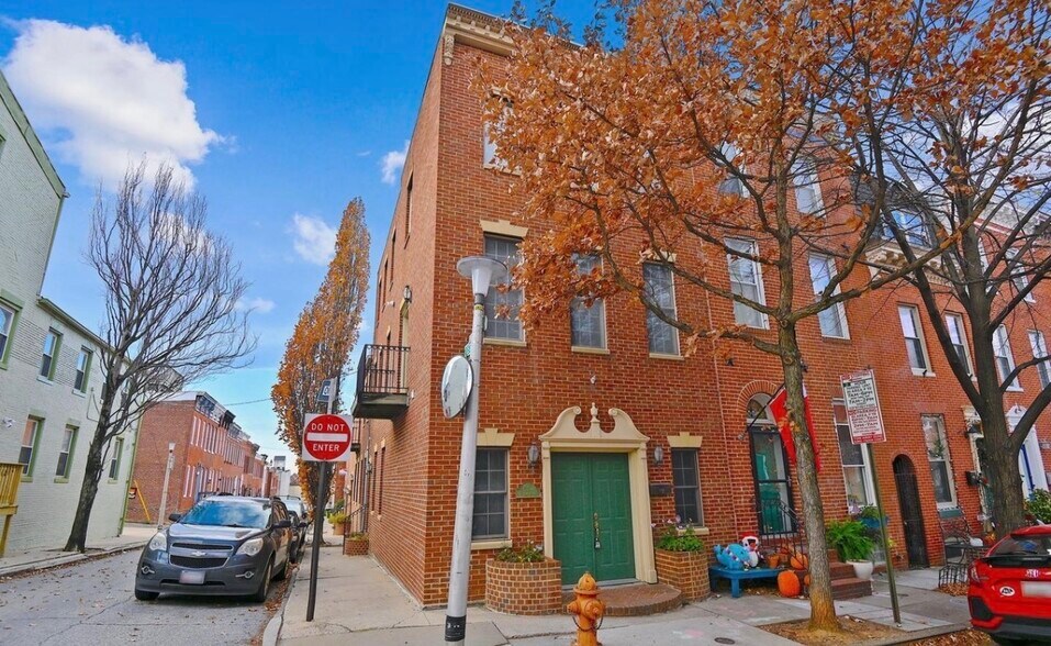 Building Photo - 1250 William St