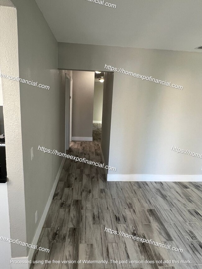 Building Photo - Cosy Home For Rent