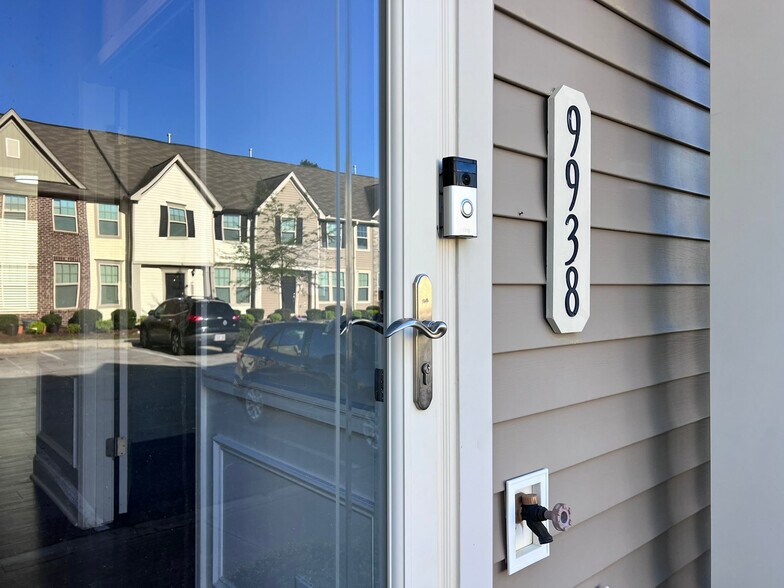 Building Photo - 9938 Sweet Basil Dr