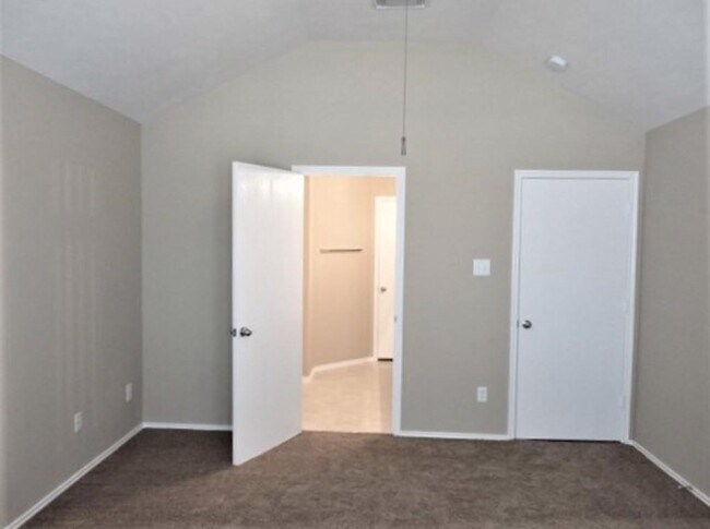 Building Photo - 23907 Blossom Crest Ln