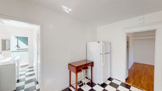 Building Photo - 431 Zona Ct