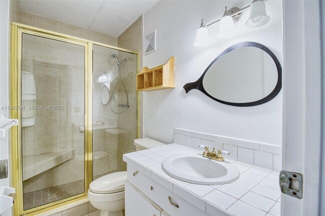 Building Photo - 5209 SW 40th Ave