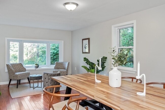 Building Photo - 29 Burke Ln