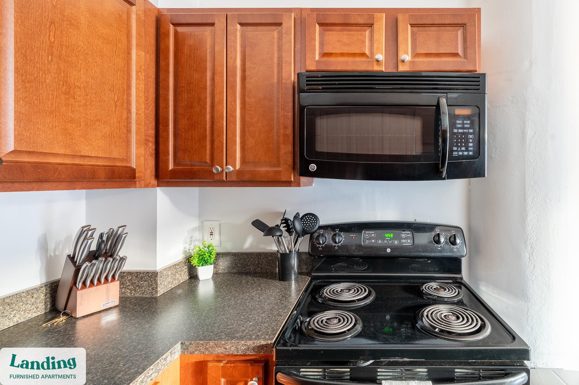 Building Photo - 45 Willow St