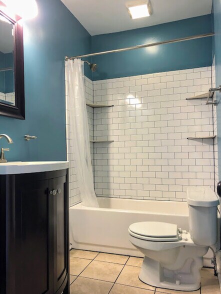 Building Photo - 2012 Walker Ave