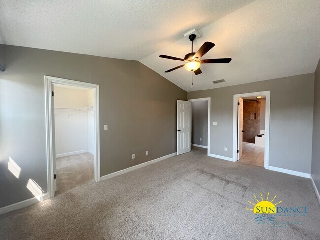 Building Photo - Charming 4 Bedroom Home in Mary Esther!
