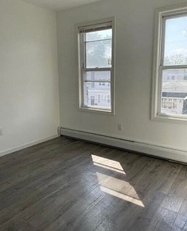 Building Photo - 220 Nunda Ave