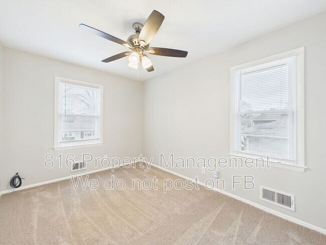 Building Photo - 4834 Evanston Ave