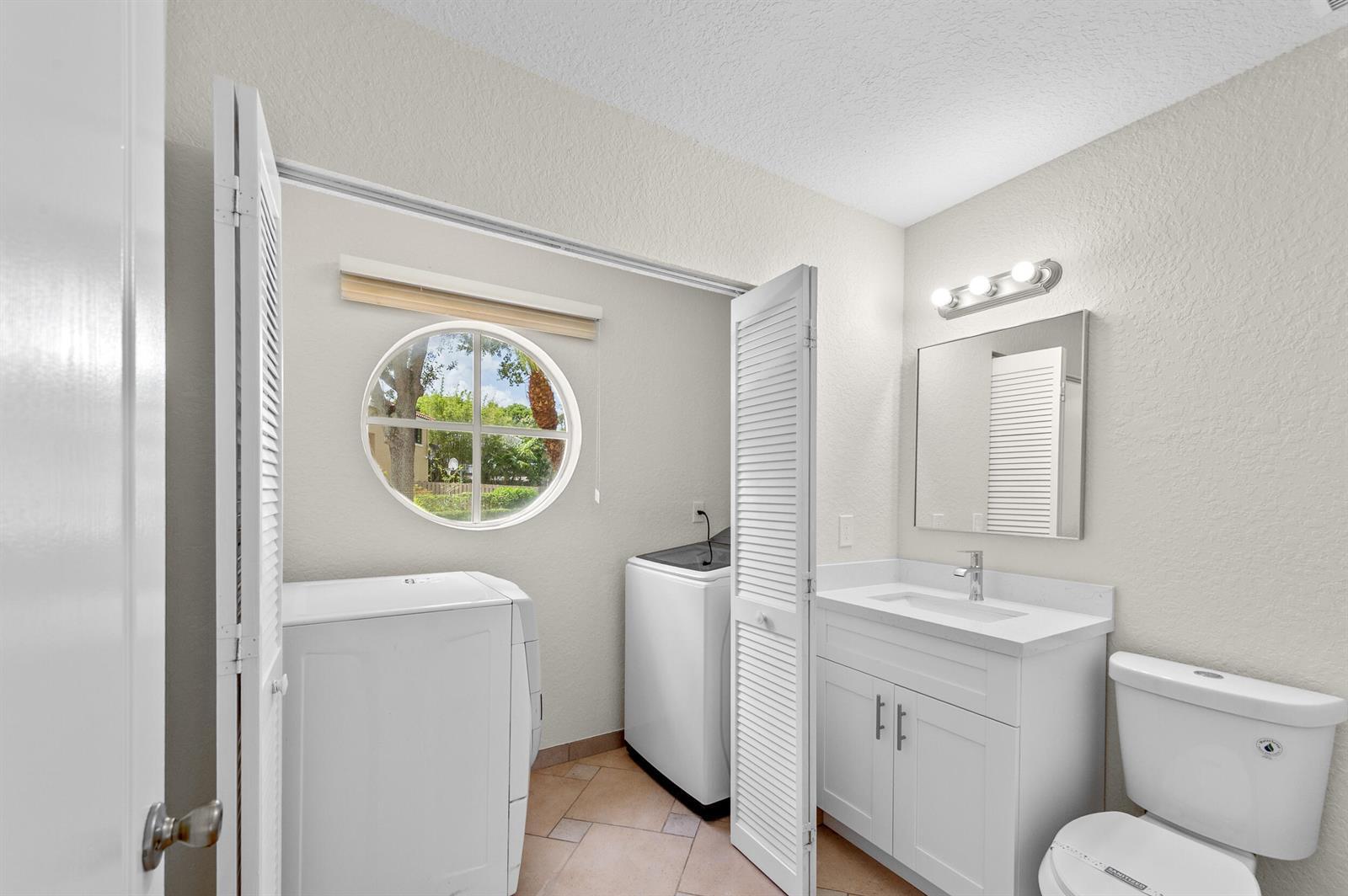 Building Photo - 2641 Regalia Way