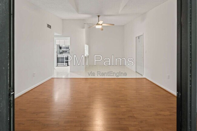 Building Photo - 1236 Pine Ridge Cir W