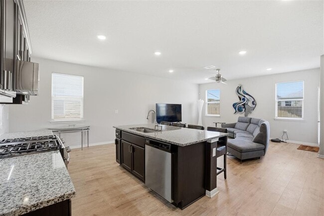 Building Photo - 1224 Vogel Dr