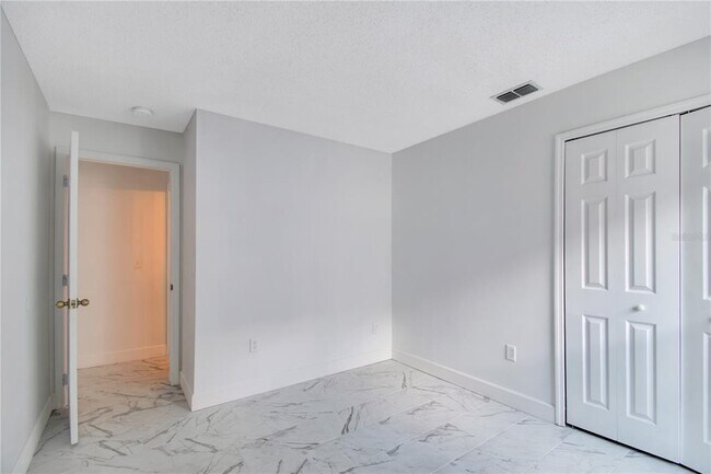 Building Photo - 236 Langham Dr