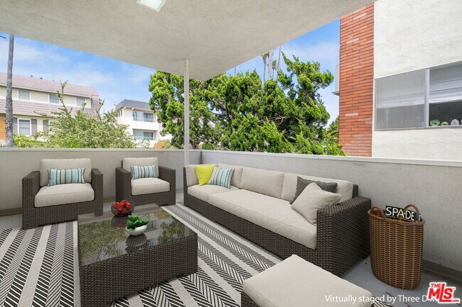 Building Photo - 848 18th St