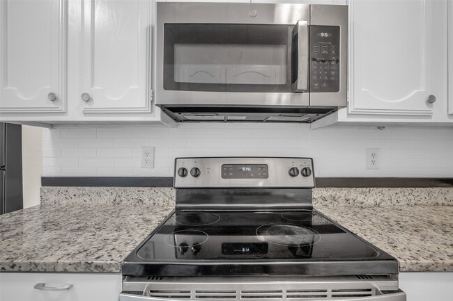 Building Photo - 6731 Gettysburg Dr