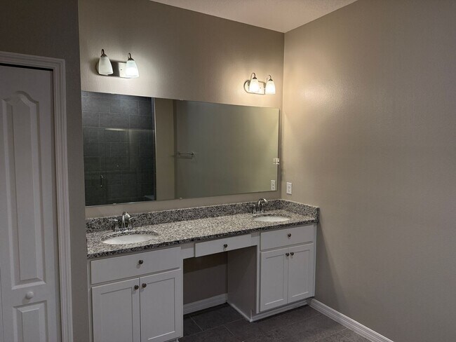 Building Photo - Terrifically Maintained Rental Home in Leesburg!