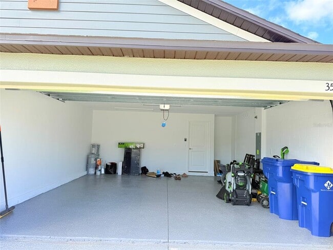 Building Photo - 35080 Brackett Bnd