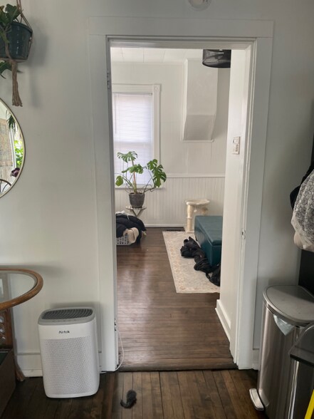 Building Photo - 3581 S Kinnickinnic Ave